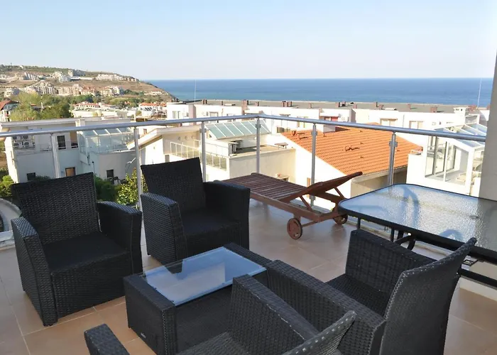 Beautiful Family Villa With Sea View